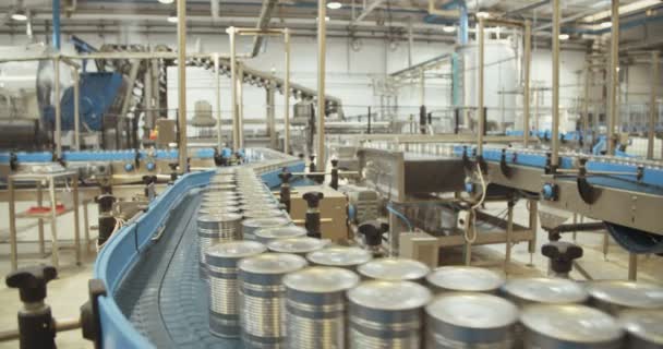 Ligne de production automatisée d'aliments en conserve — Video