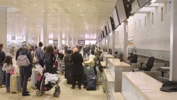 Tel Aviv, Israel - January 2018. Passengers walking through airport terminal — Stock Video