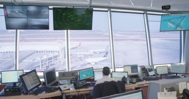 Tel Aviv, Israel - January 2018. Air traffic controllers in the control tower — Stock Video