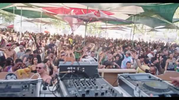 KINERET, ISRAEL, April 6 2018- People dancing in a nature trance party — Stock Video