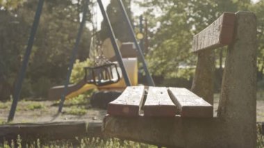 Korona virüsü salgını yüzünden kimsesiz çocuk parkı