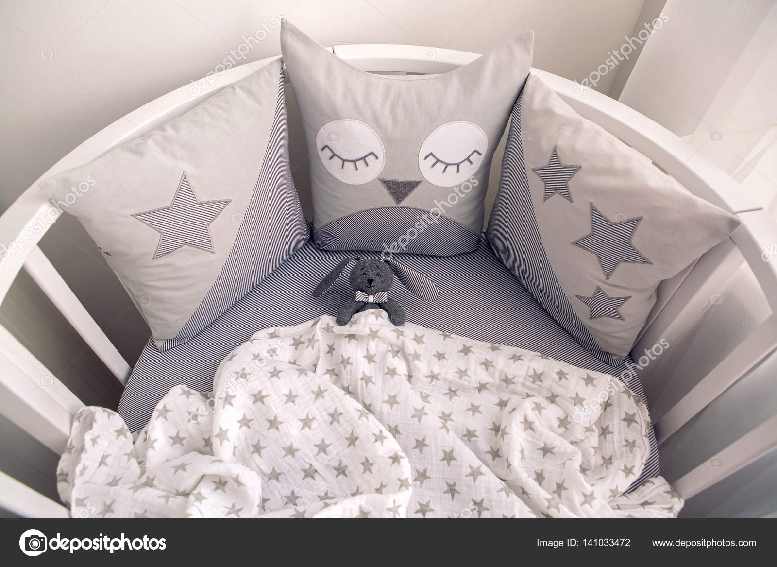 round baby bed