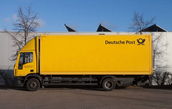 Serviço de correio alemão (Deutsche Post) logotipo — Fotografia de Stock