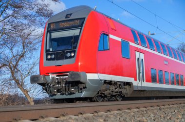 Alman yolcu treni sürücüler sonraki istasyona