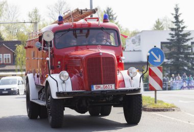 Alman mercedes benz yangın kamyon oldtimer