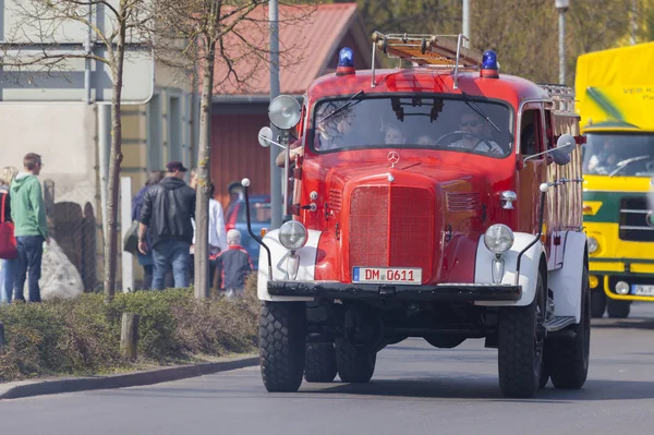 Alman mercedes benz yangın kamyon oldtimer