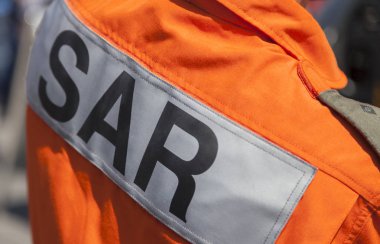 Üzerinden bir kurtarma helikopteri pilot logosuna SAR (arama ve kurtarma)