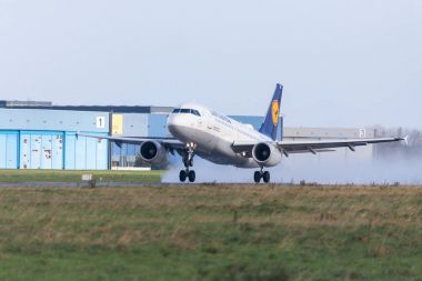 Airbus A319-100 havayolu Lufthansa üzerinden uluslararası havaalanından alır