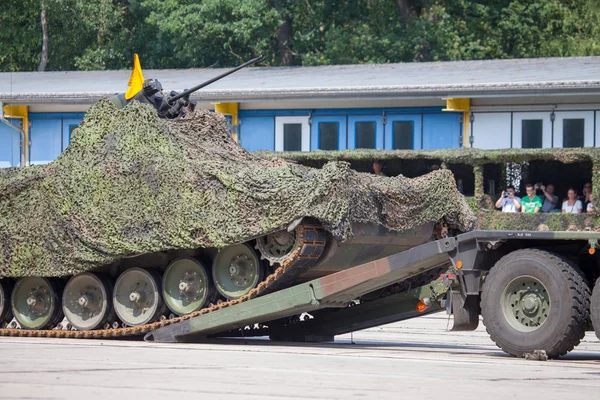 Burg Germania Giugno 2016 Veicolo Recupero Corazzato Tedesco Bergepanzer Tira — Foto Stock