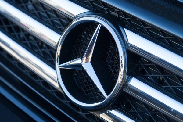 Fuerte Alemania Febrero 2018 Mercedes Benz Símbolo Coche Mercedes Benz — Foto de Stock