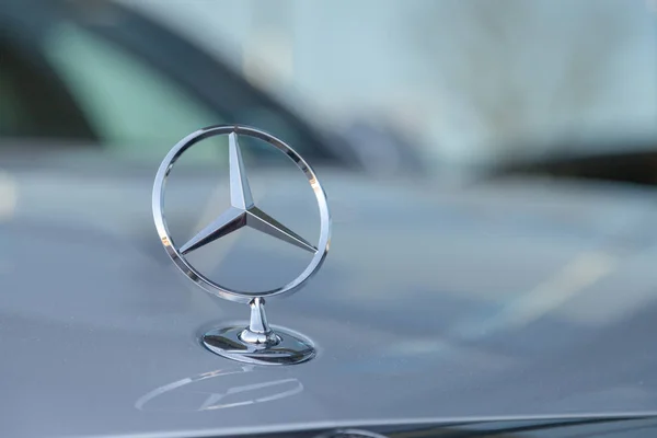 Fuerte Alemania Febrero 2018 Mercedes Benz Símbolo Coche Mercedes Benz — Foto de Stock