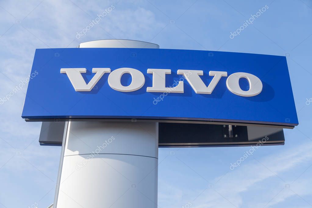 NUERNBERG / GERMANY - MARCH 4, 2018: Volvo logo on a car dealer in Germany.