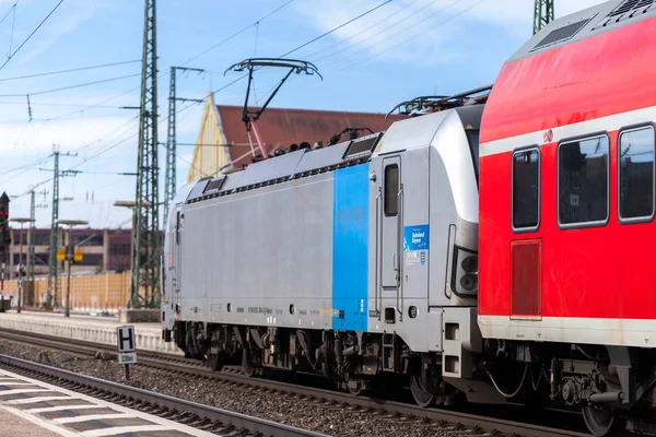 Fuerth Niemcy Marca 2018 Express Regionalny Pociąg Deutsche Bahn Przechodzi — Zdjęcie stockowe