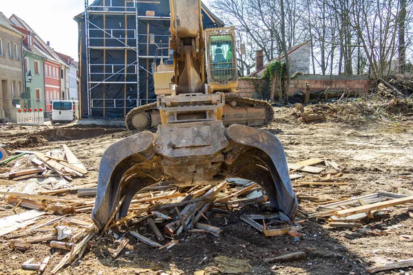 Cubo Excavadora Encuentra Sitio Construcción — Foto de Stock