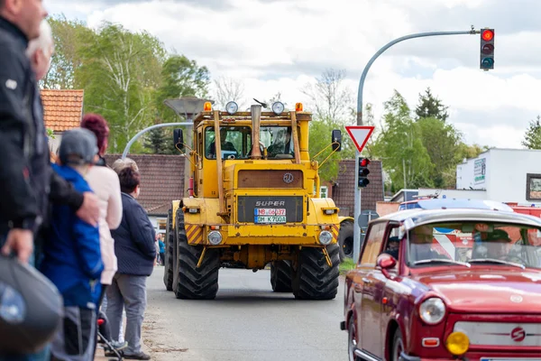 Altentreptow Mecklenburg Pomeranie Occidentale 1Er Mai 2018 Tracteur Russe Kirowez — Photo