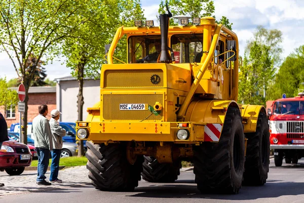 Altentreptow Mecklenburg Pomerania Oeste Mayo 2018 Tractor Ruso Kirowez 700A — Foto de Stock