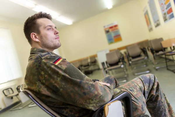 German Soldier Sits Classroom German Word Bundeswehr Means German Army — Stock Photo, Image