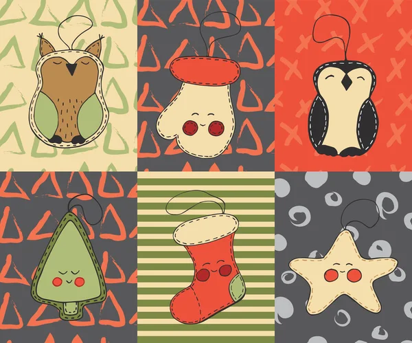 Kerstkaarten set met schattige cartoon xmas speelgoed, uil, tree, christmas stocking, pinguïn, handschoen, ster — Stockvector