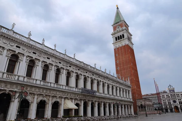 Torre dell'Orologio, San Marco plein, Venetië Italië — Stockfoto