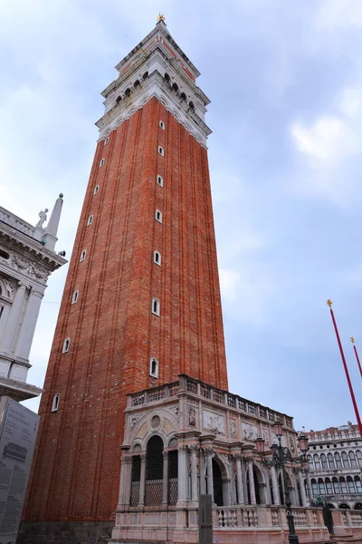 Torre dell'Orologio, San Marco plein, Venetië Italië — Stockfoto