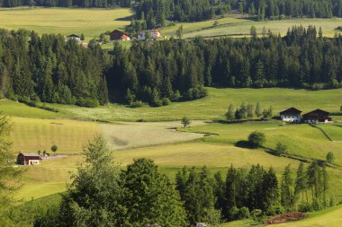 Santa Magdalena köyde Val di Funes, İtalya,