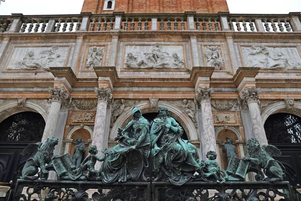 Porte de fer de Campanile di San Marco, Venise, Italie — Photo