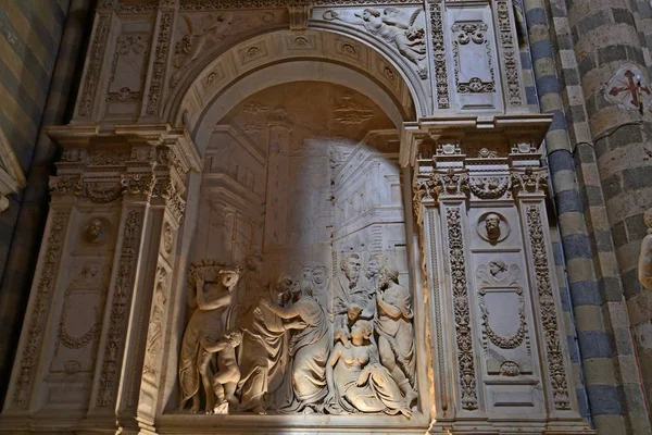 Orvieto - Duomo interior. , bela catedral em Orvieto, Úmbria, Itália — Fotografia de Stock