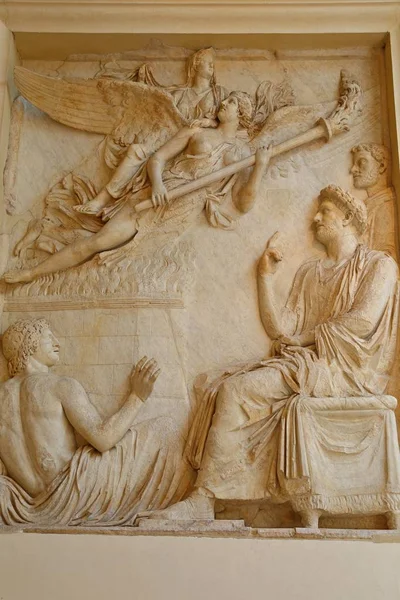 Obras de arte antigas no Museu Capitolino. Capitolino - ROMA, ITÁLIA — Fotografia de Stock