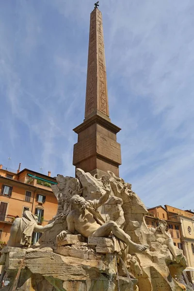 Fontana dei Quattro Fiumi centrum Rzym, Włochy. — Zdjęcie stockowe