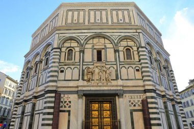 Basilica di Santa Maria del Fiore ya da Duomo (Basilica of Saint Mary çiçek) Floransa, İtalya