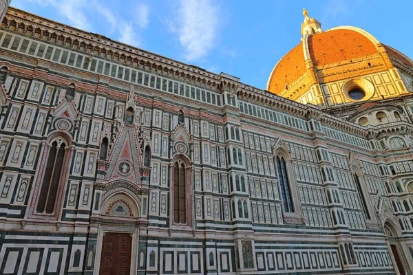 Basilica di Santa Maria del Fiore ou Duomo (Basílica de Santa Maria da Flor) em Florença, Itália — Fotografia de Stock