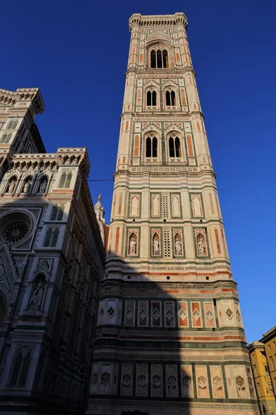 Basilica di Santa Maria del Fiore ou Duomo (Basílica de Santa Maria da Flor) em Florença, Itália — Fotografia de Stock