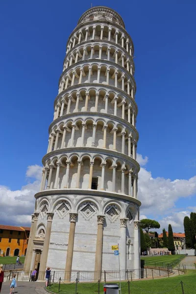 Krzywa Wieża w Pizie i Katedra w Pizie we Włoszech. — Zdjęcie stockowe