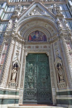 Basilica di Santa Maria del Fiore ya da Duomo (Basilica of Saint Mary çiçek) Floransa, İtalya