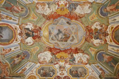 Floransa, İtalya 'da Uffizi galerisinin tavanında fresk