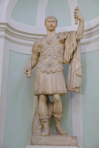 Scultura in mostra alla Galleria degli Uffizi, Firenze, Italia — Foto Stock