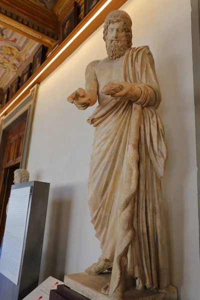 Skulptur visas på Uffizi Gallery (Galleria degli Uffizi), Florens, Italien — Stockfoto