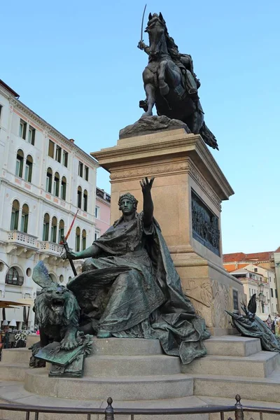 Denkmal des siegreichen Emirs II. venezia italien — Stockfoto