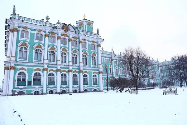 Площадь Зимнего Дворца Санкт Петербурге Россия — стоковое фото