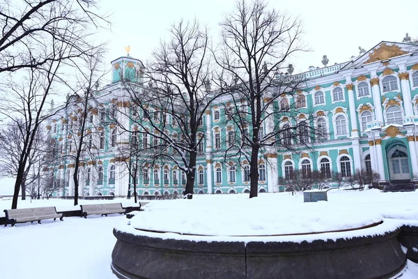 Площадь Зимнего Дворца Санкт Петербурге Россия — стоковое фото
