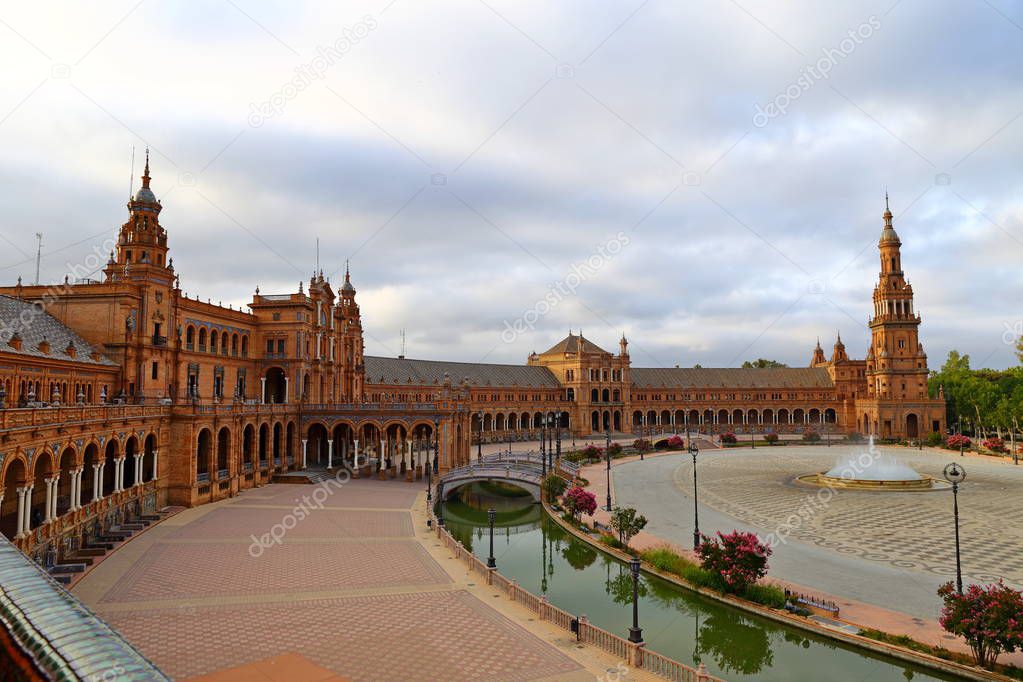 Scenic view of Beautiful architecture Plaza de Espana (Spainish Square) in Maria Luisa Park, Seville, Spain.