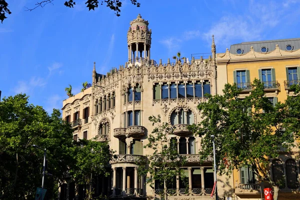 Vue Sur Rue Avec Des Exemples Bâtiments Barcelone Espagne — Photo