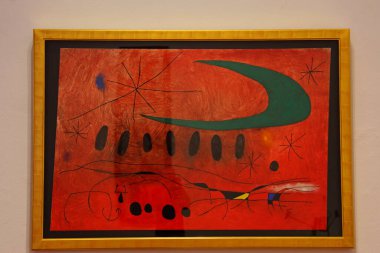  Joan Miro onuruna İspanya 'nın Barcelona kentindeki Montjuic tepesinde bulunan bir modern sanat müzesi olan Fundacio Joan Miro' daki sanat koleksiyonları.