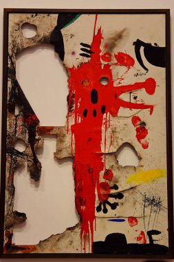  Joan Miro onuruna İspanya 'nın Barcelona kentindeki Montjuic tepesinde bulunan bir modern sanat müzesi olan Fundacio Joan Miro' daki sanat koleksiyonları.