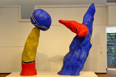  Joan Miro onuruna İspanya 'nın Barcelona kentindeki Montjuic tepesinde bulunan bir modern sanat müzesi olan Fundacio Joan Miro' daki sanat koleksiyonları.