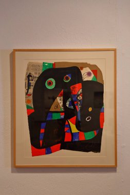  Joan Miro onuruna İspanya 'nın Barcelona kentindeki Montjuic tepesinde bulunan bir modern sanat müzesi olan Fundacio Joan Miro' daki sanat koleksiyonları.
