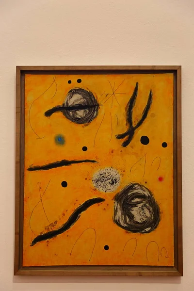 Joan Miro onuruna İspanya 'nın Barcelona kentindeki Montjuic tepesinde bulunan bir modern sanat müzesi olan Fundacio Joan Miro' daki sanat koleksiyonları.