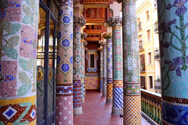Palau de la Musica Catalana, modernist konser salonu mimar Lluis Domenech i Montaner tarafından tasarlandı Barcelona, Katalonya, İspanya 