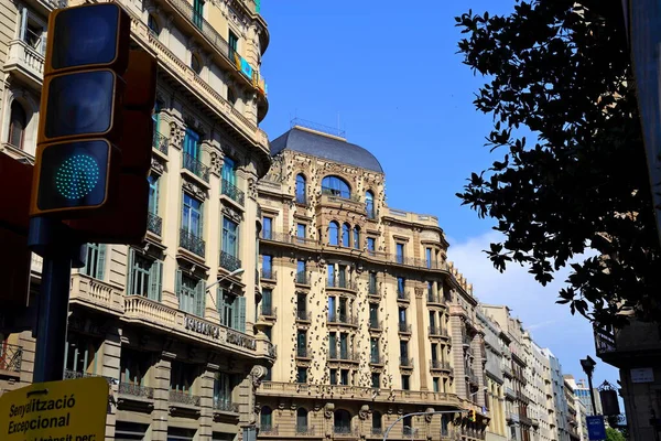 Straatzicht Met Voorbeeldgebouwen Barcelona Spanje — Stockfoto