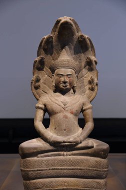 Louvre Abu Dabi, Fransız mimar Jean Nouvel 'in ünlü müzesi Abu Dabi' nin yeni simgesi.